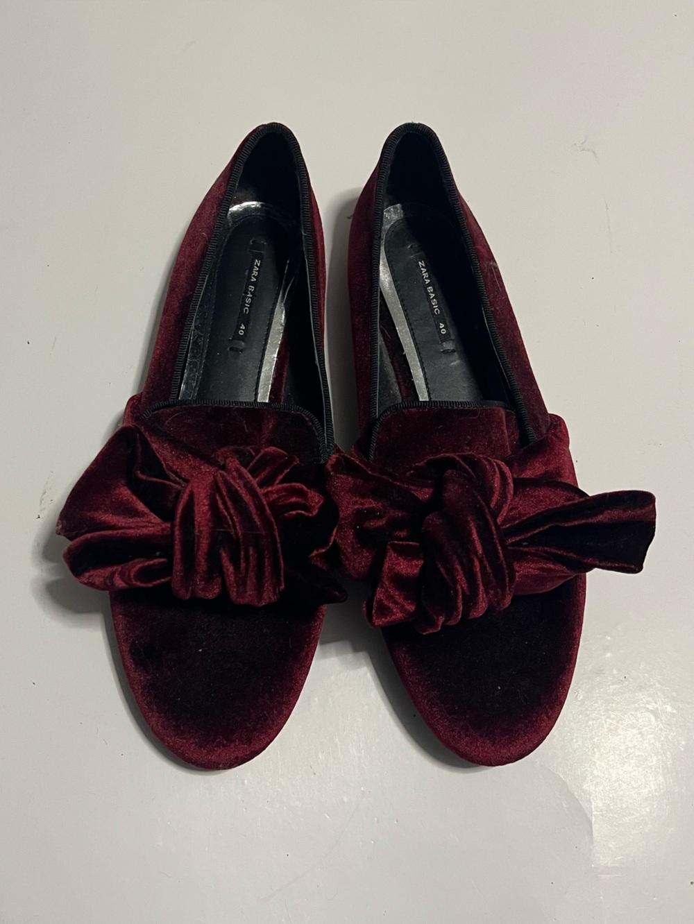Zara Velvet Knot Loafers in Burgundy